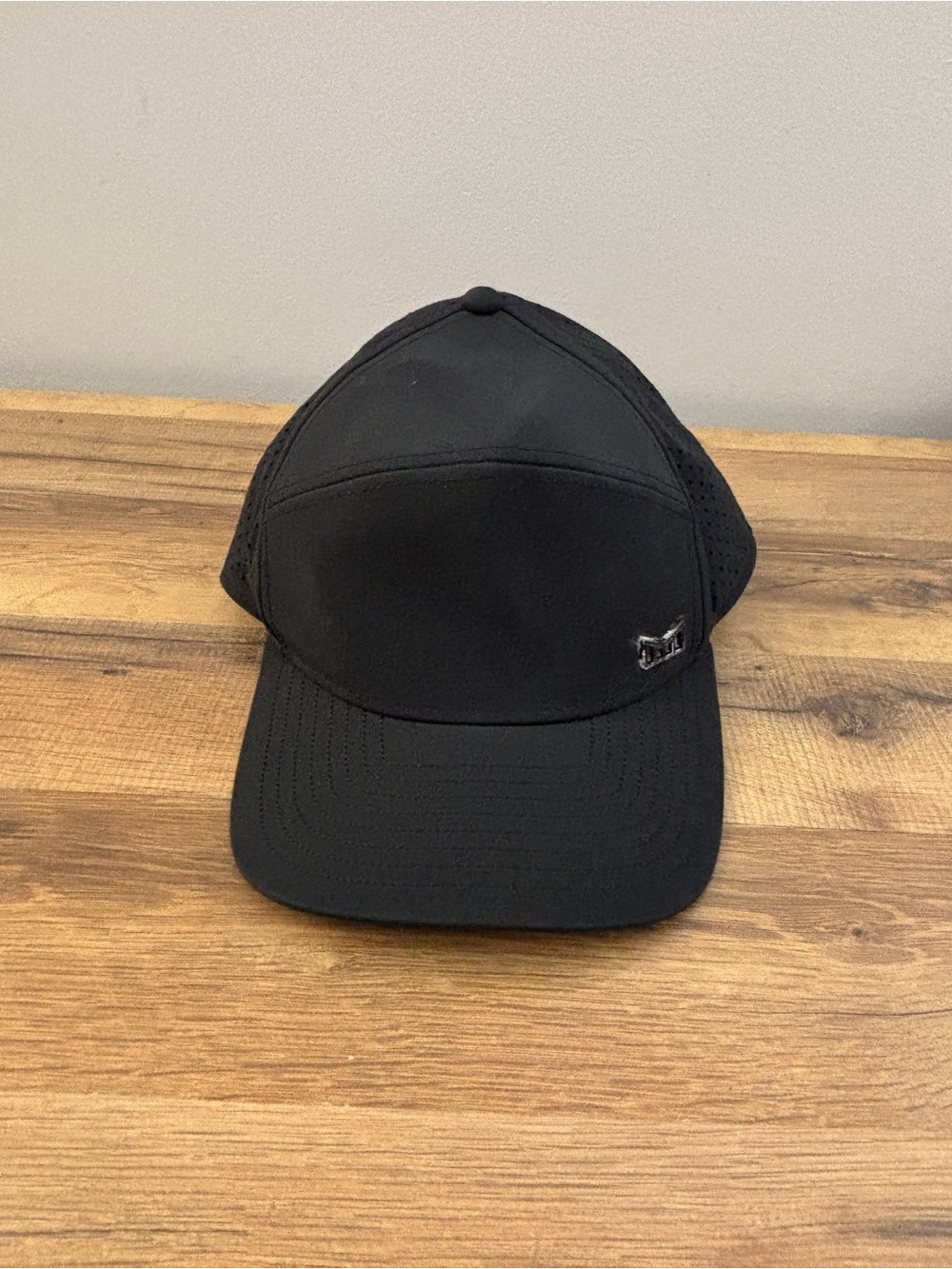 Melin Trenches Icon Hydro Performance Snapback Hat Black Men’s